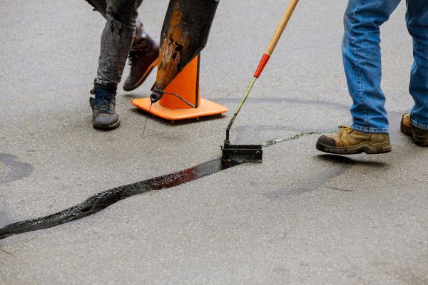 Parking Lot Crack Sealing in Ooltewah