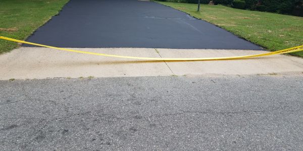 Driveway Sealcoating in Ooltewah